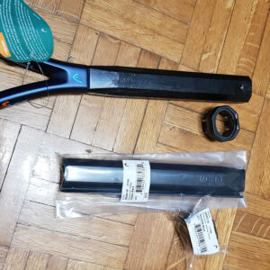 Servis drške reketa